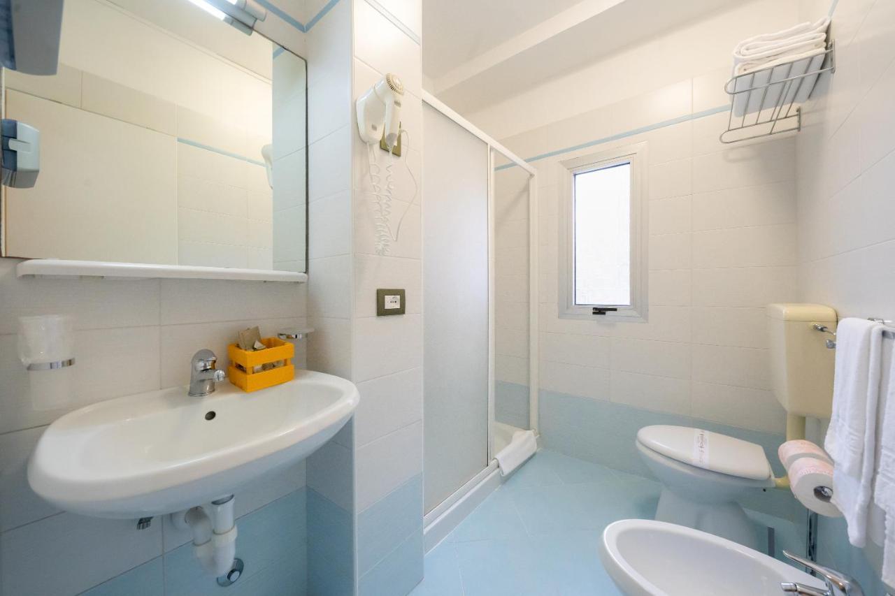 Hotel Casa Costiera Каорле Екстер'єр фото